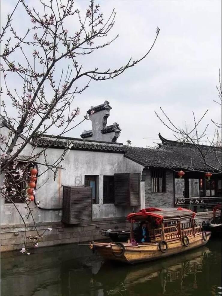 婧婧整理卧室